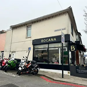 https://the-easy-inn.brighton-hotels-england.com
