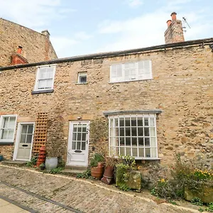 11 Tower Street Holiday home
